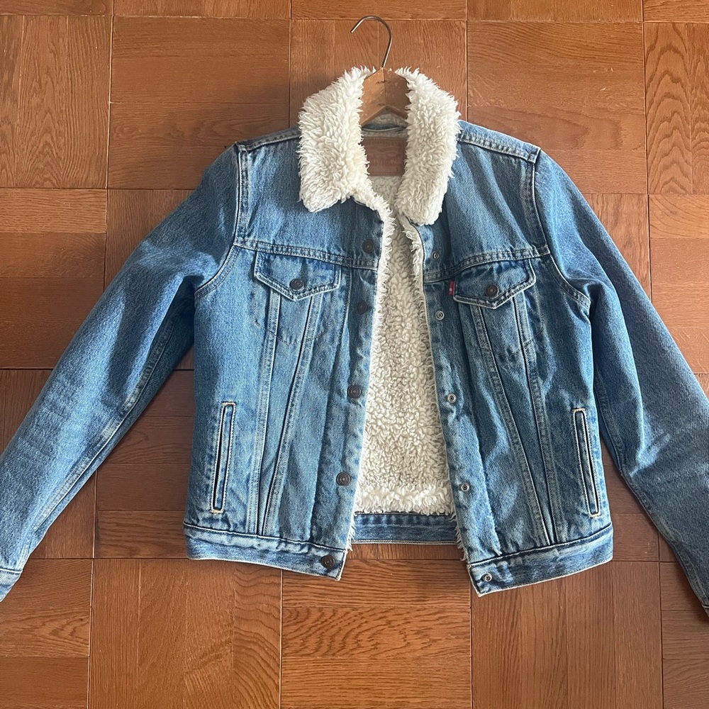 Levi’s Denim Jacket with Sherpa Lining